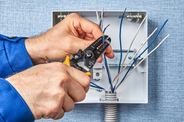 Best Circuit Breaker Installation and Repair  in Lauderhill, FL